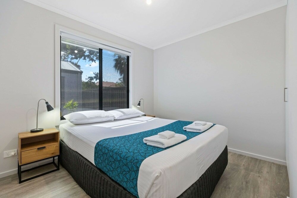 Фото Comfort Inn and Suites Manhattan