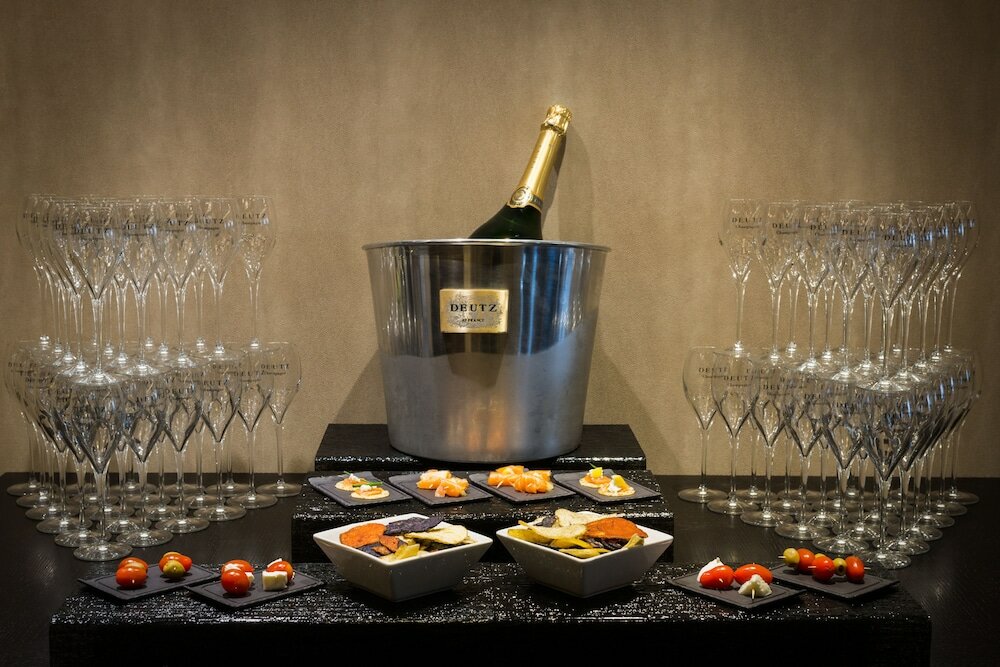 Фото Hôtel La Bourdonnais by Inwood Hotels