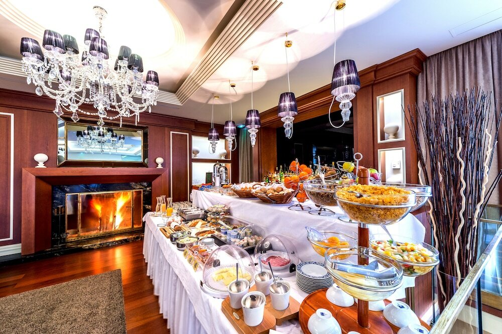 Фото Hotel Century Geneve