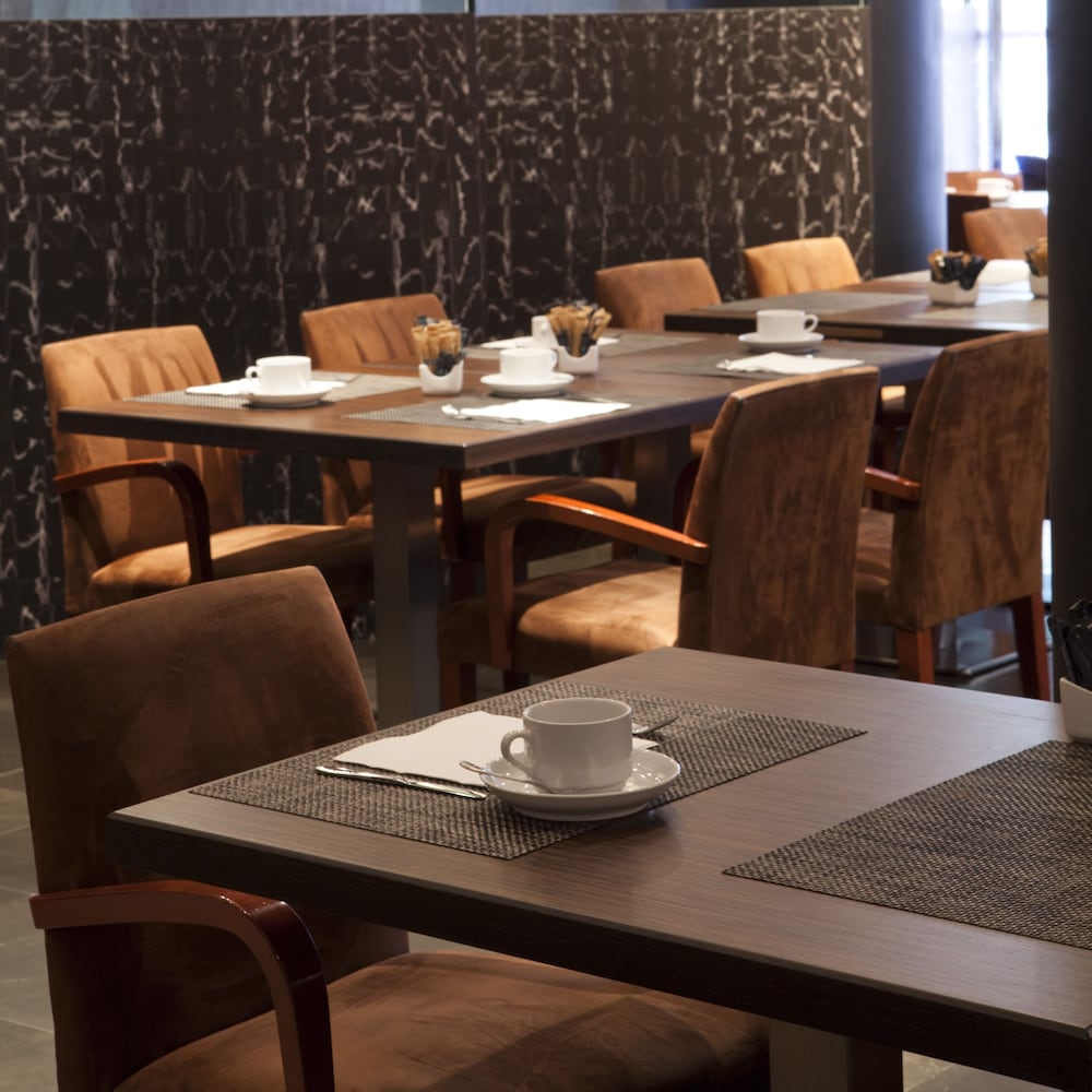 Фото AC Hotel Carlton Madrid by Marriott