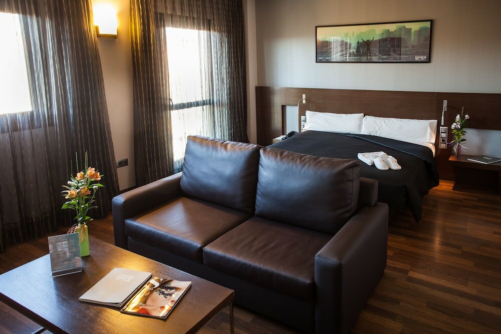 Фото Hotel Tach Madrid Airport