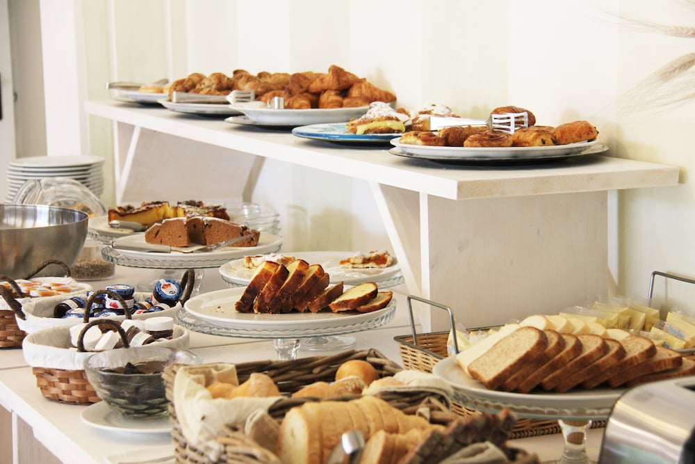 Фото Hotel Bijou