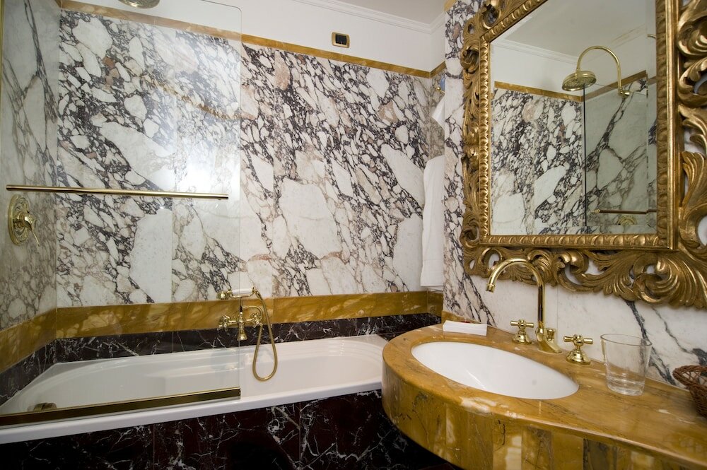 Фото Des Epoques