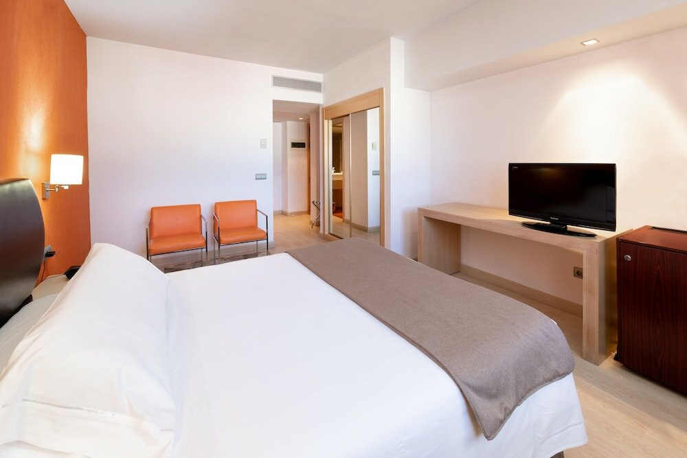 Фото Hotel Cristina by Tigotan Las Palmas - Adults Only