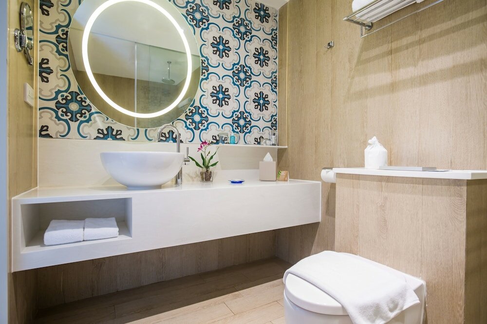 Фото Village Hotel Katong