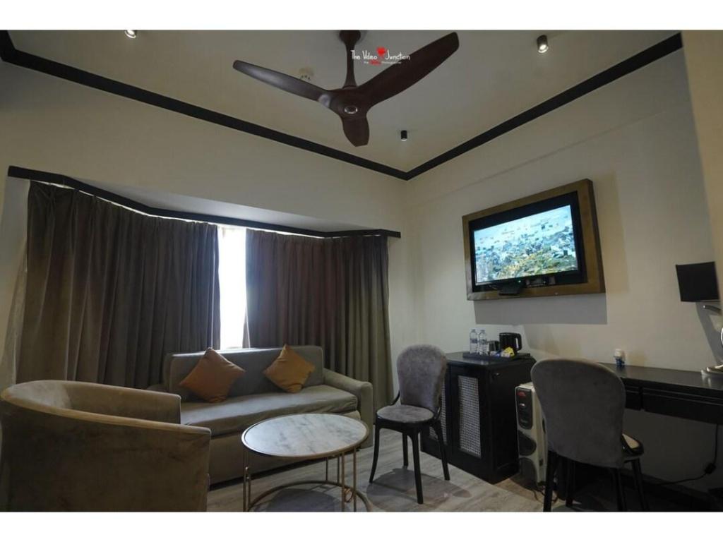 Фото Nirula's Hotel