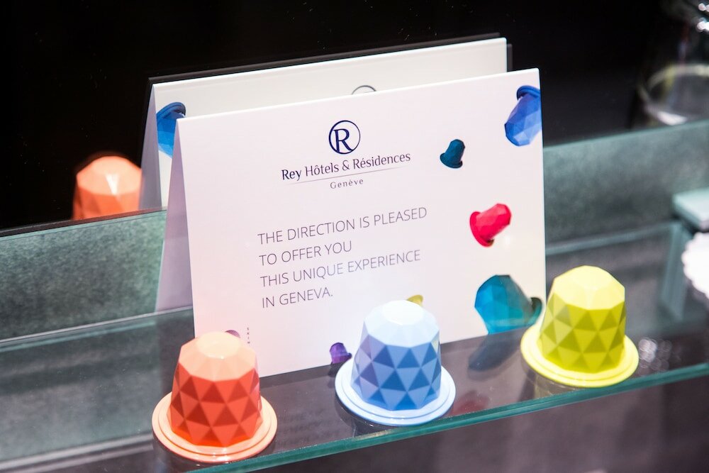 Фото Drake Longchamp