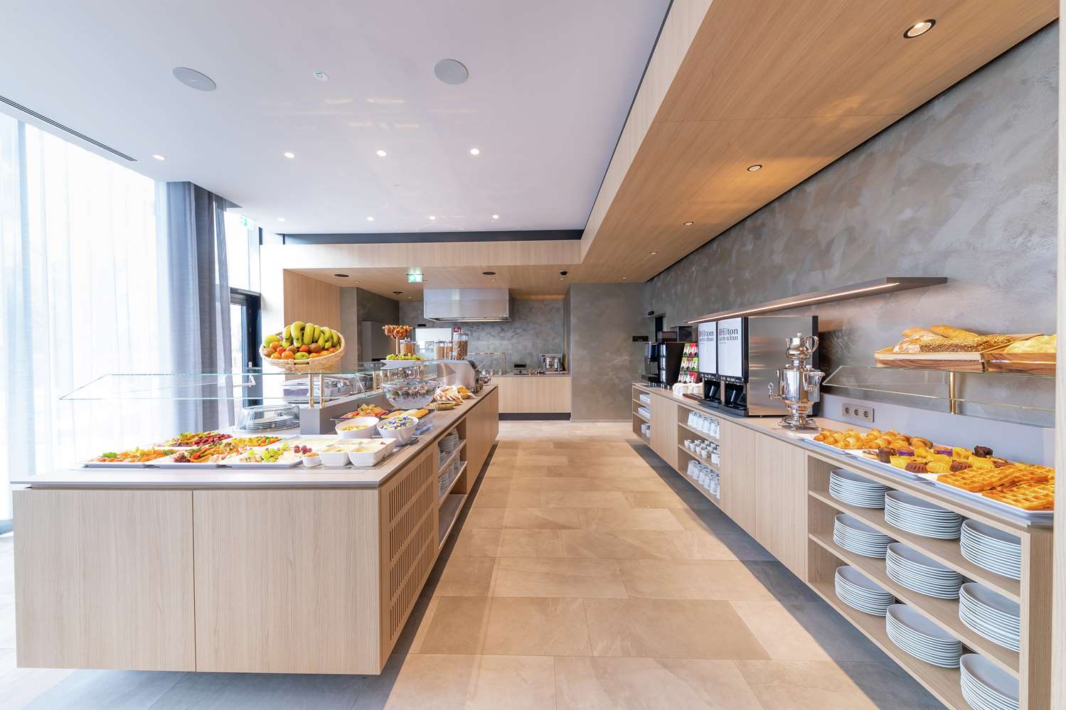 Фото Hilton Garden Inn Wiener Neustadt