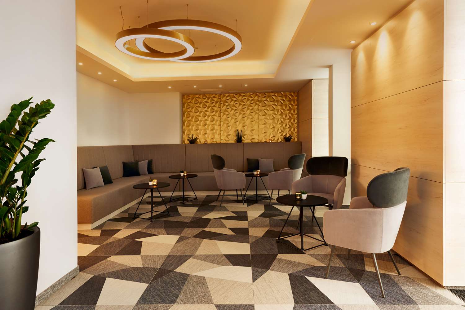 Фото H+ Hotel Wien