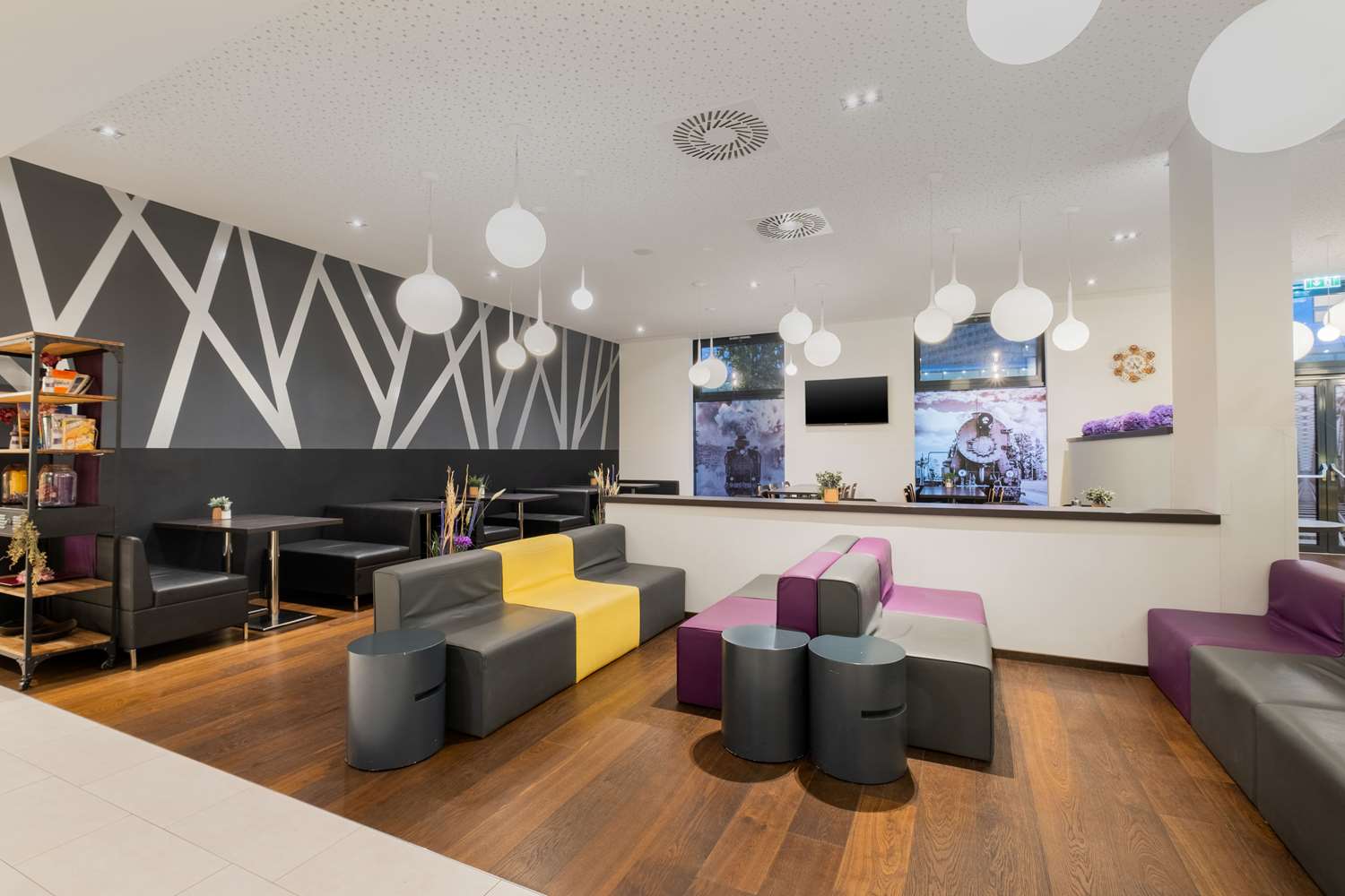 Фото Leonardo Hotel Vienna Hauptbahnhof