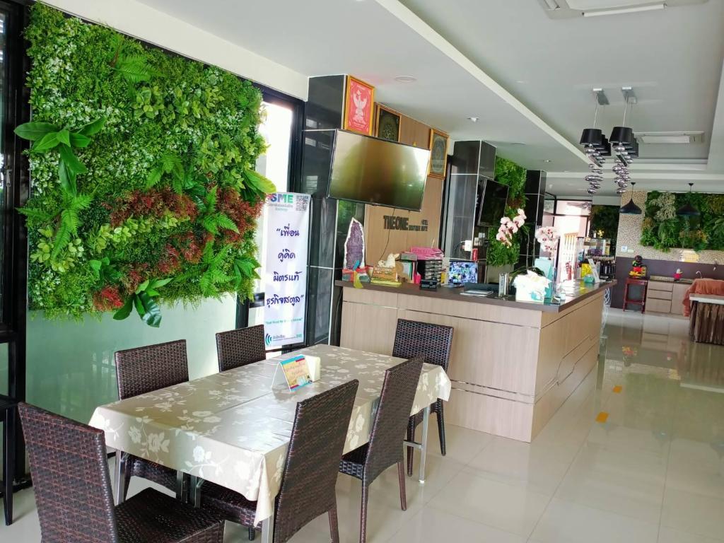 Фото The One Boutique Hotel