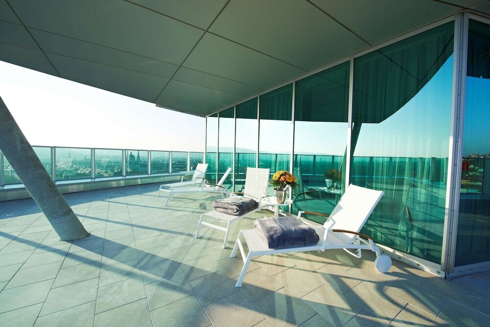 Фото Ghotel hotel & living Würzburg