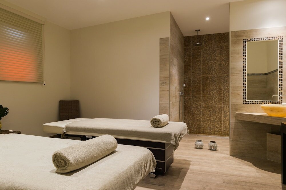 Фото Aux Vieux Remparts