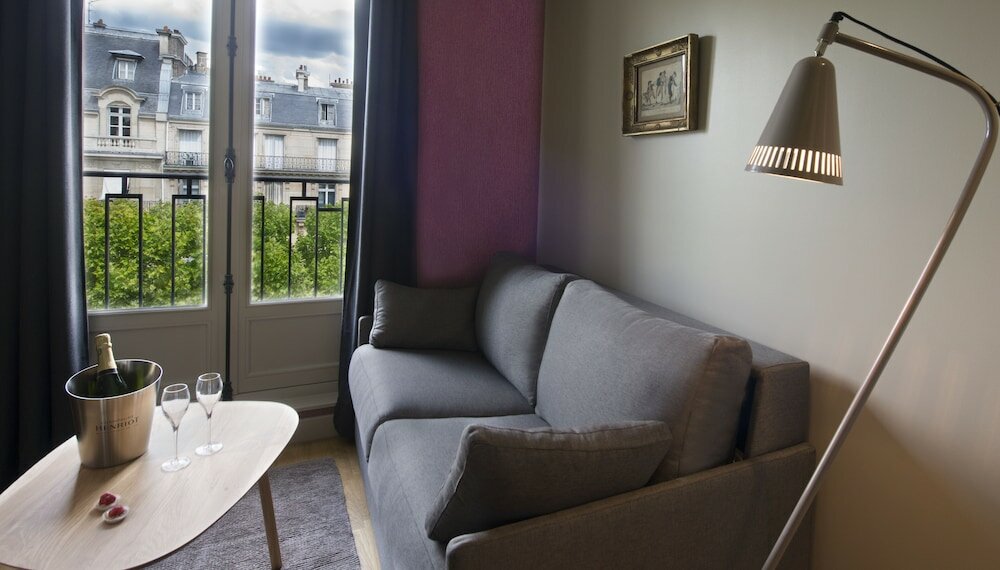 Фото Suites and Hotel Helzear Champs Elysees