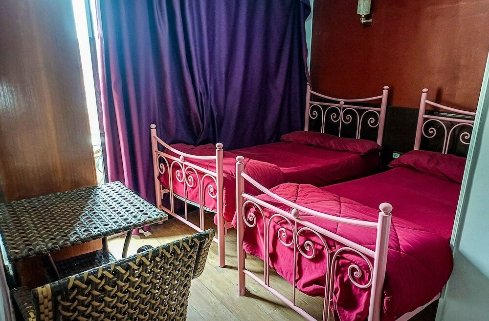 Фото Oasis Hotel