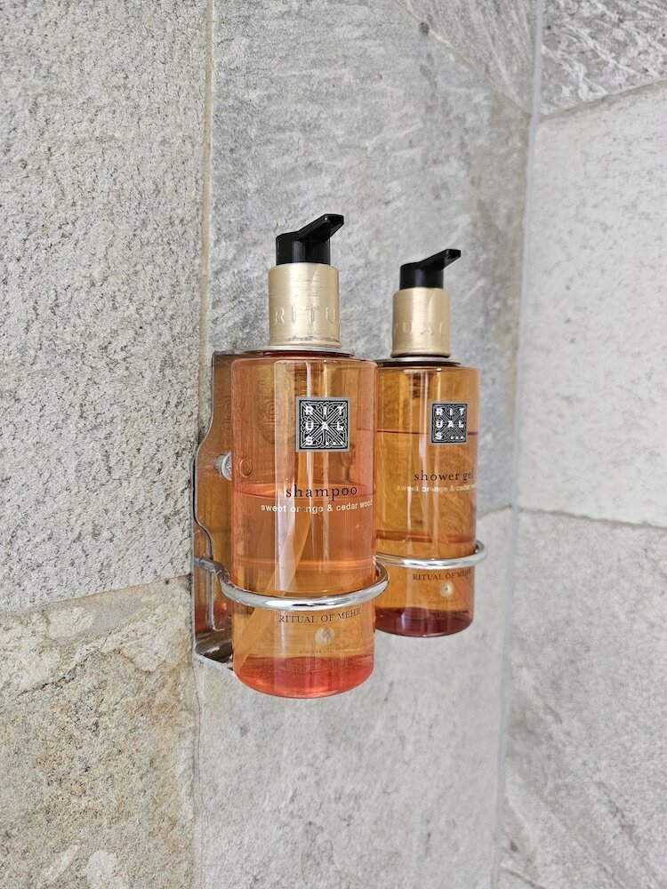 Фото Hotel Rohan