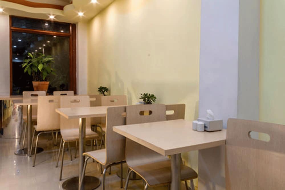 Фото Hotel Jagat