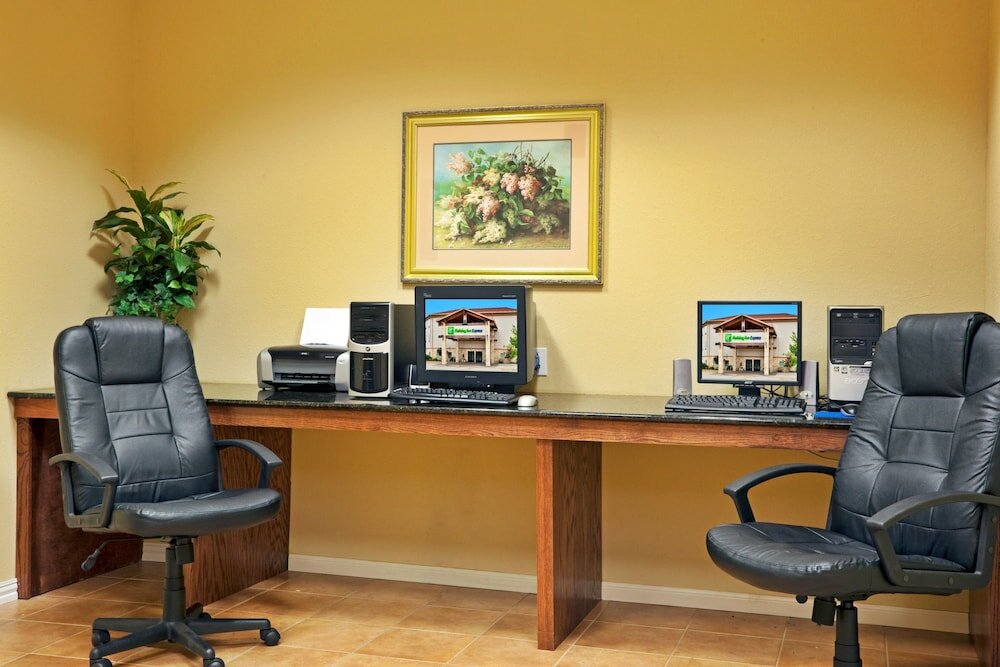 Фото Holiday Inn Express Salado-Belton, an Ihg Hotel