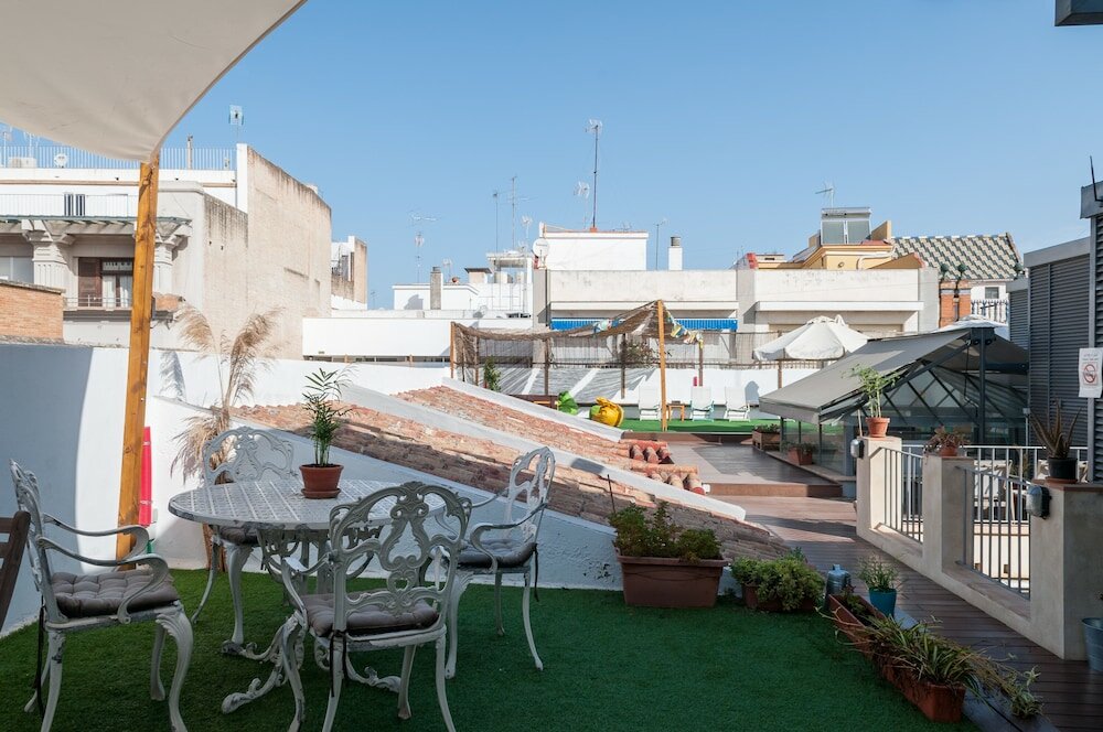 Фото The Nomad Hostel