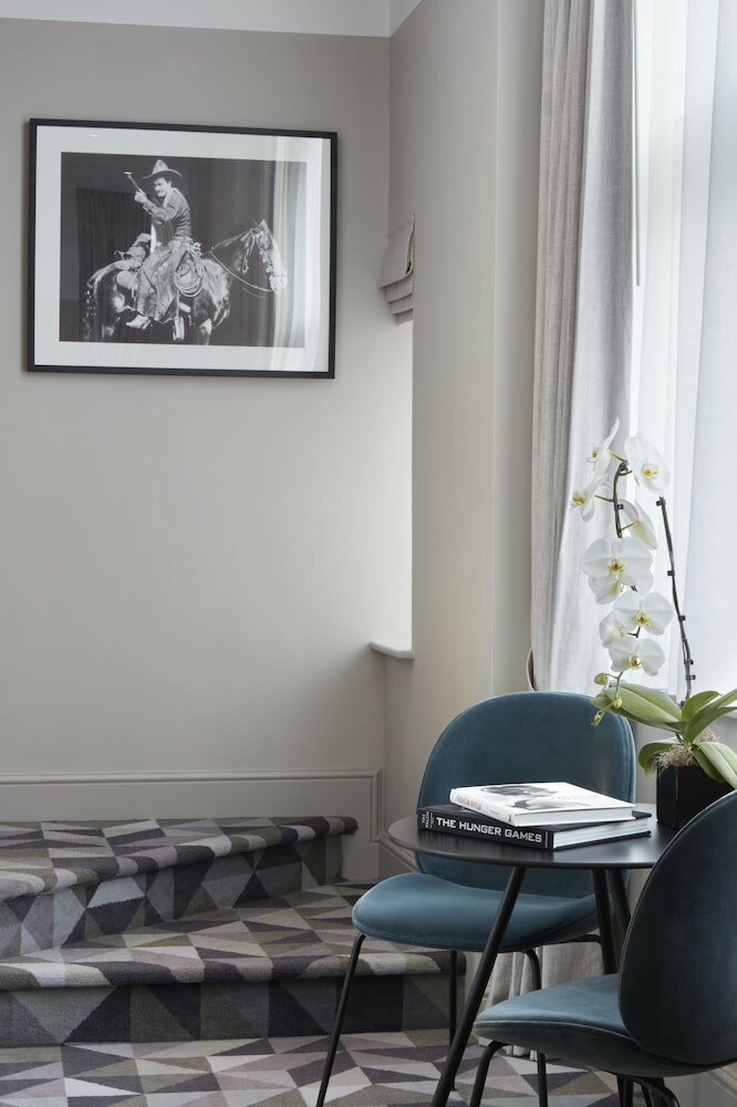 Фото Victory House Leicester Square