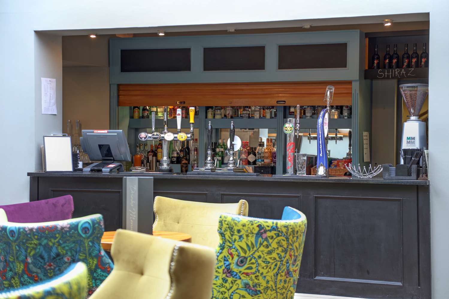 Фото Rossett Hall Hotel