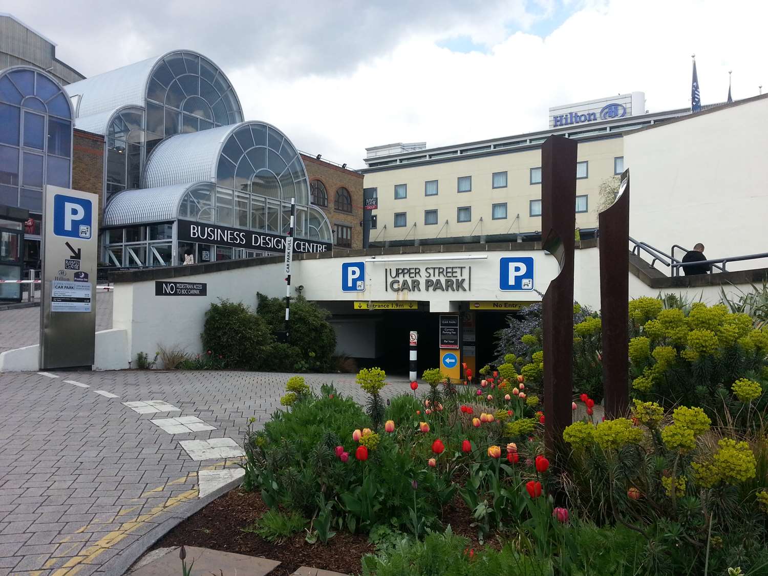 Фото Hilton London Angel Islington