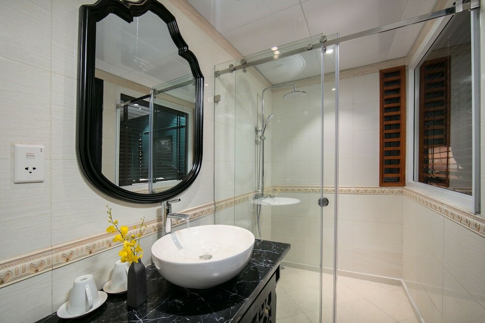 Фото Hanoi Topaz Hotel