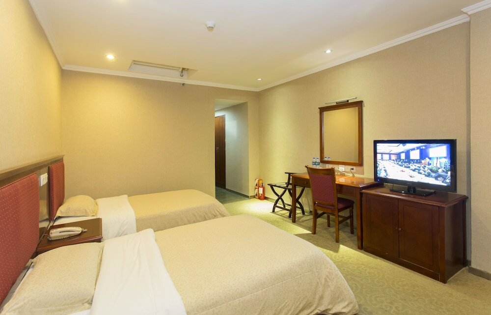 Фото Kaiserdom Hotel Guangzhou Ouzhuang