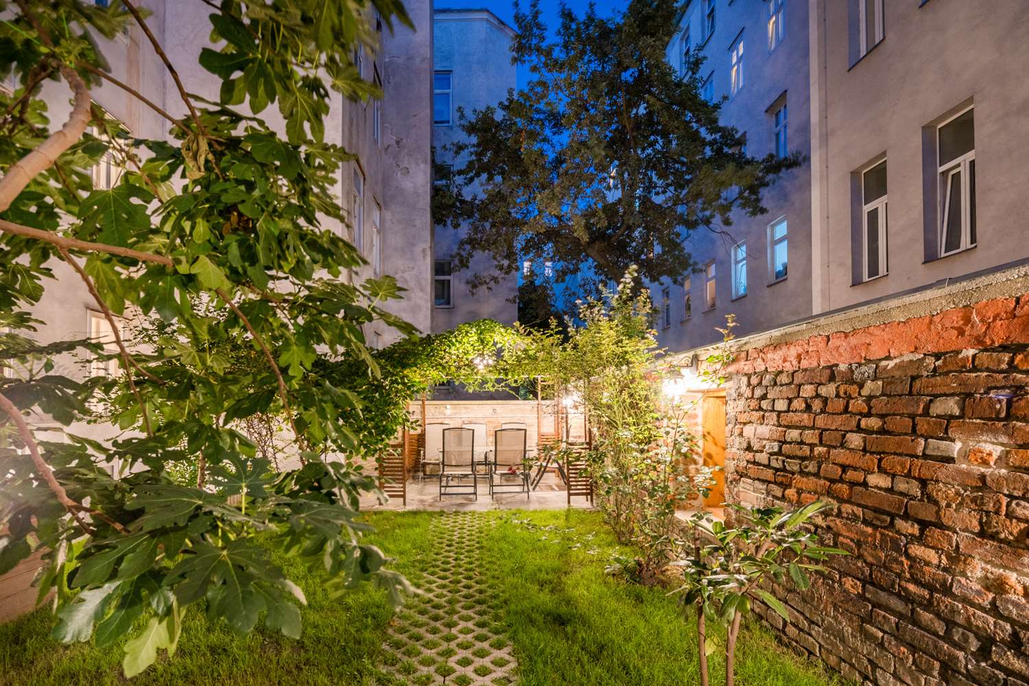 Фото Best Western Plus Celebrity Suites