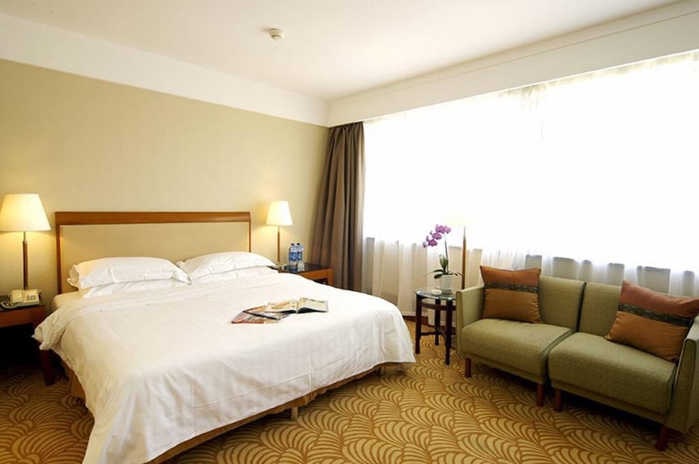 Фото Beijing International Hotel