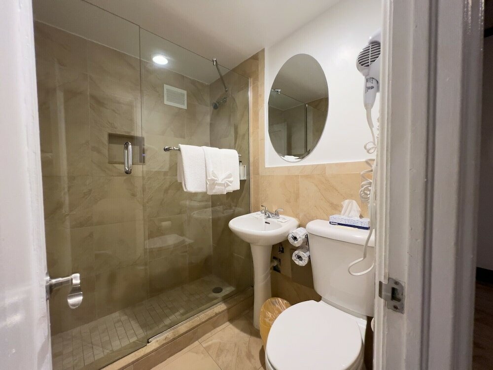 Фото Majestic South Beach Hotel