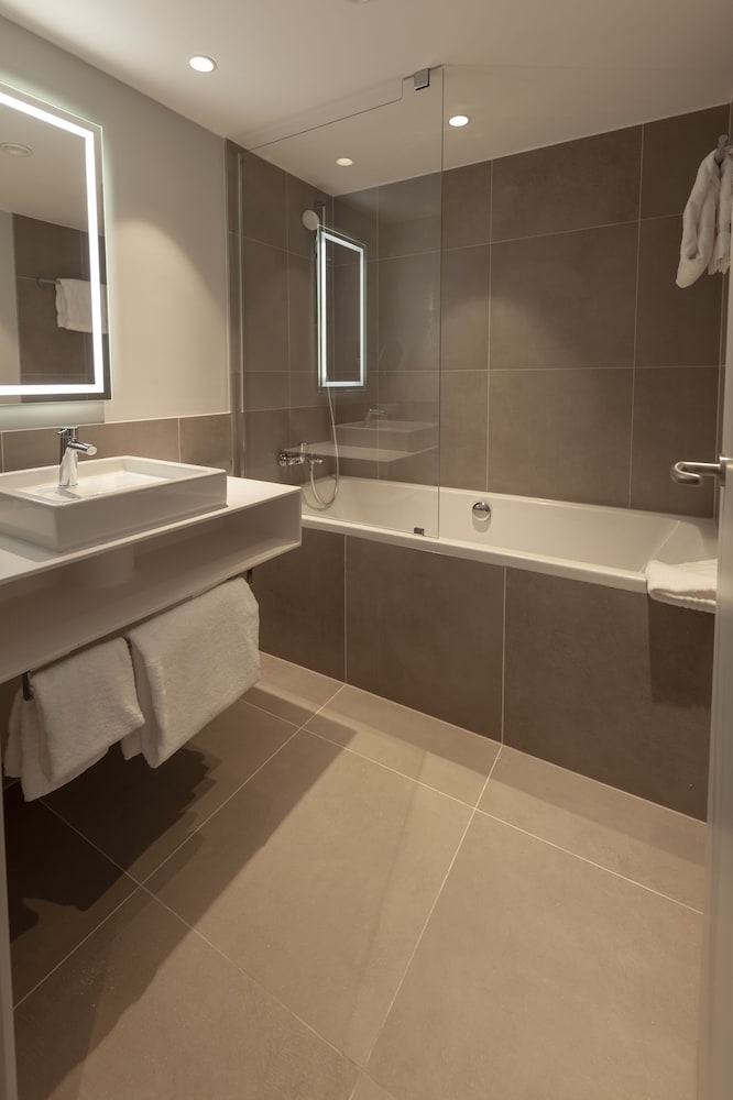 Фото Novotel Regensburg Zentrum