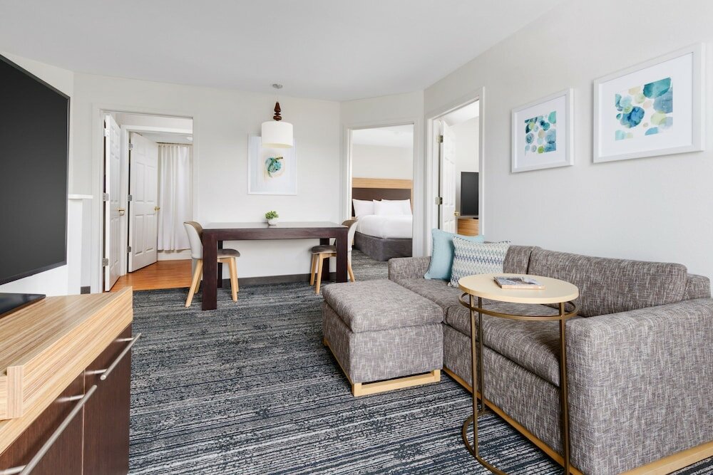 Фото TownePlace Suites by Marriott Manchester