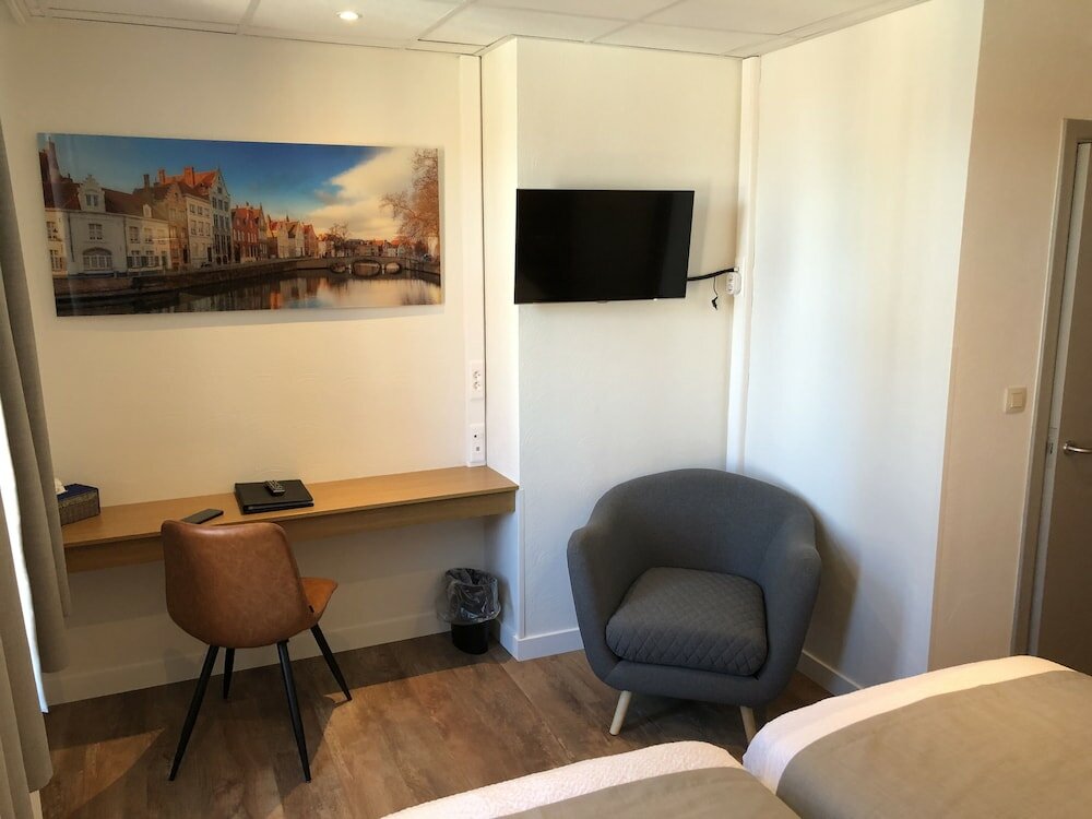 Фото Hotel Asiris