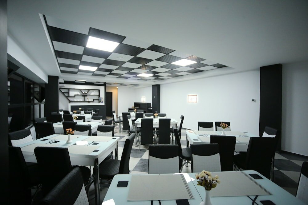 Фото Отель West Tower