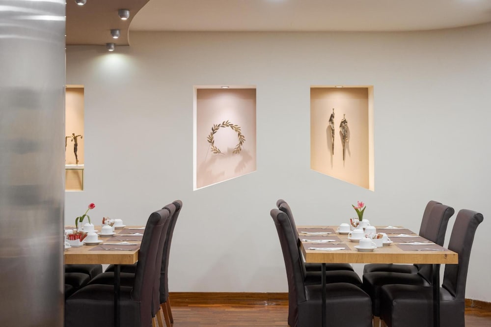 Фото Acropolis Select Hotel