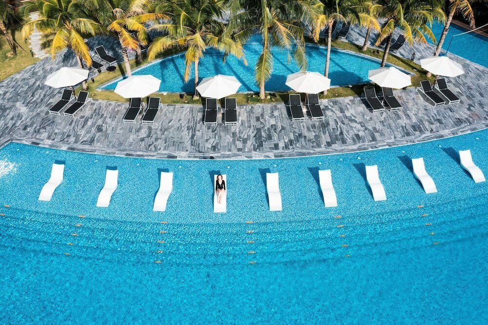 Фото Movenpick Resort Waverly Phu Quoc