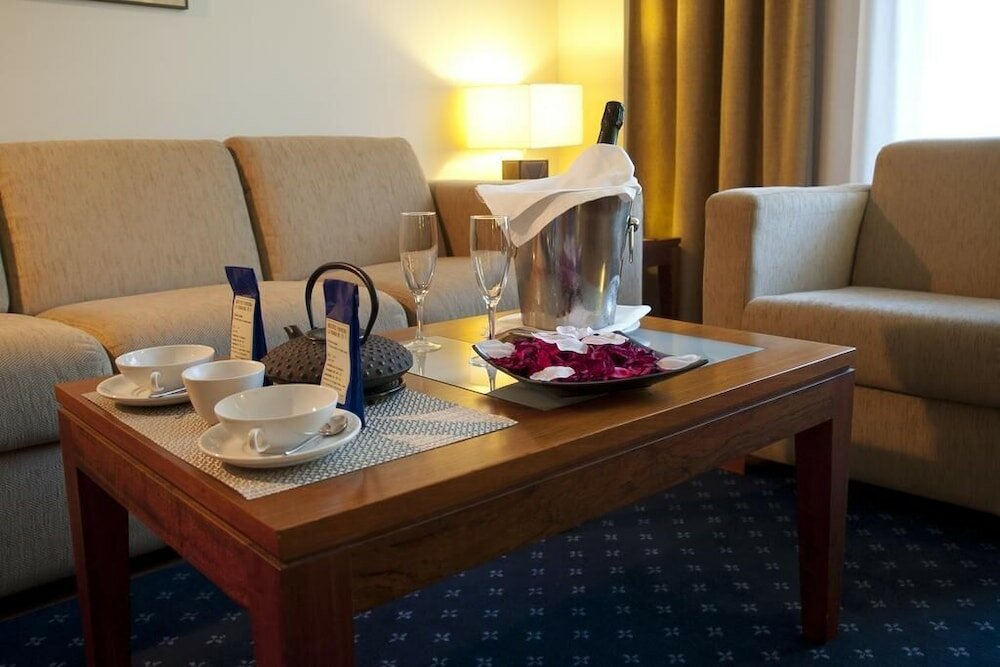 Фото Hotel Sercotel Los Llanos