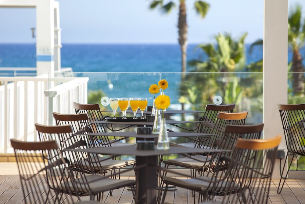 Фото Lordos Beach Hotel & SPA