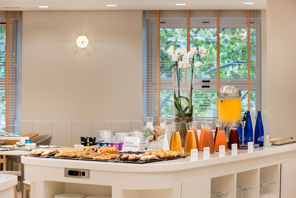 Фото Nh Madrid Nacional