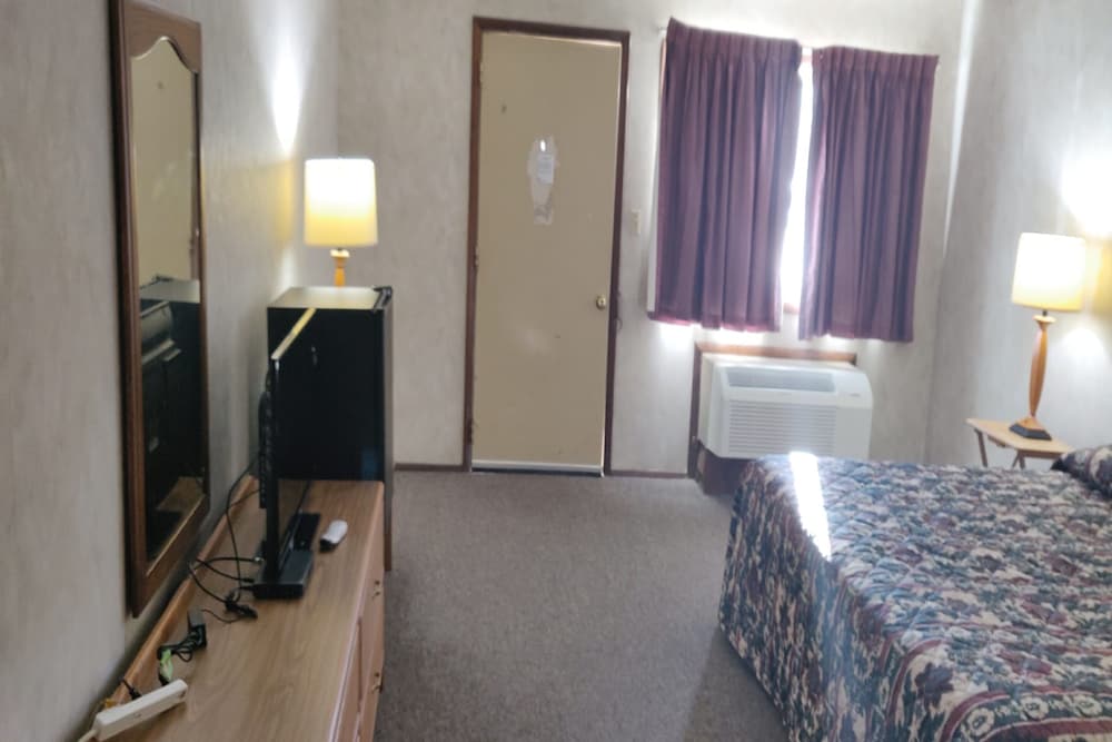 Фото Love Hotels Tomahawk by Oyo at Lake Mohawksin Wi