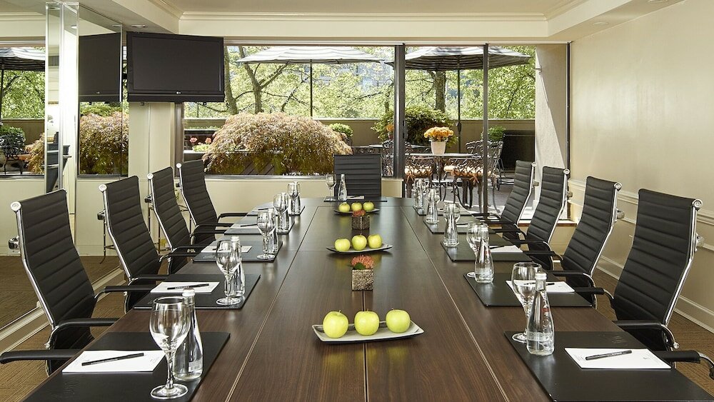 Фото Wedgewood Hotel And SPA