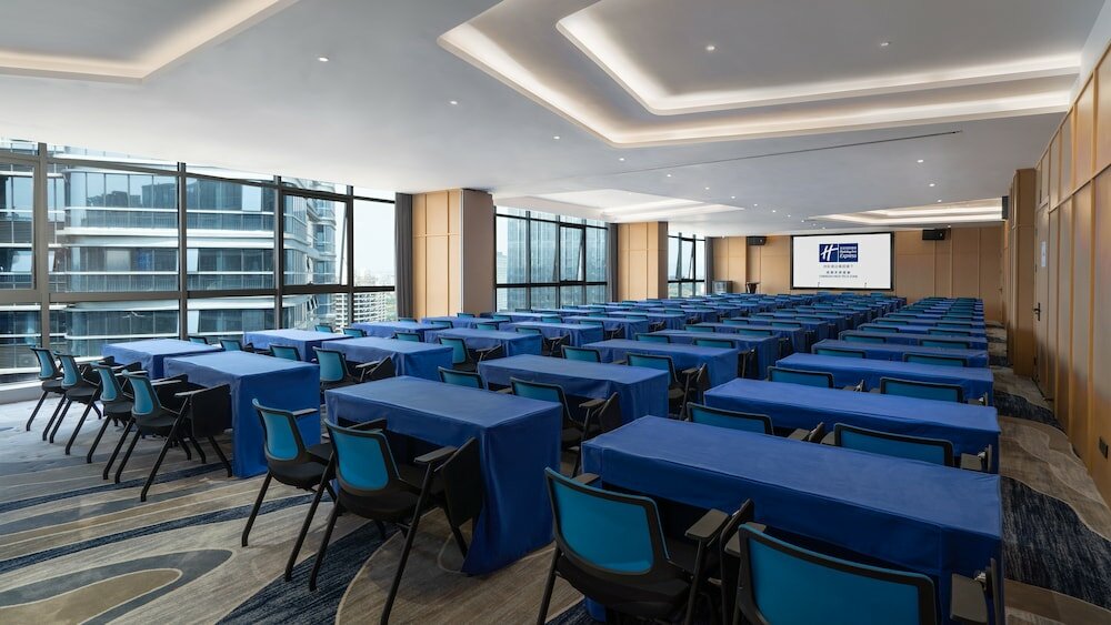 Фото Holiday Inn Express Chengdu High Tech Zone