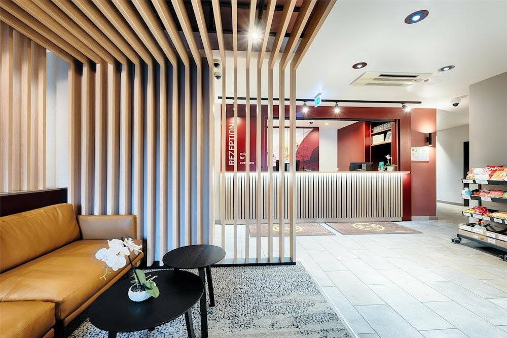 Фото B&b Hotel Wiesbaden