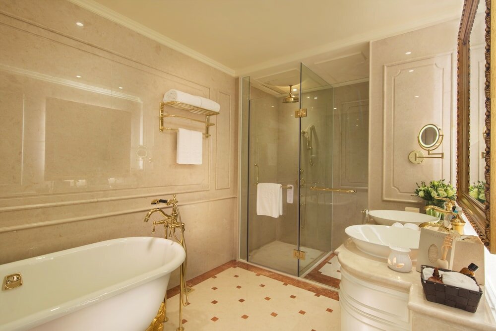 Фото Legend Palace Hotel