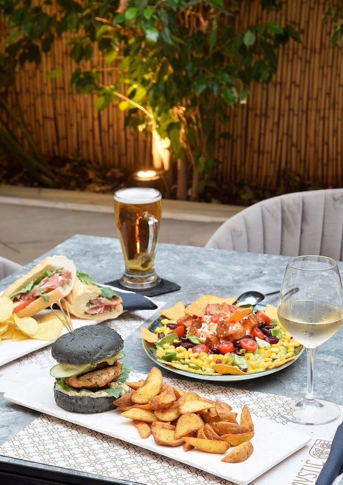 Фото John's Hotel