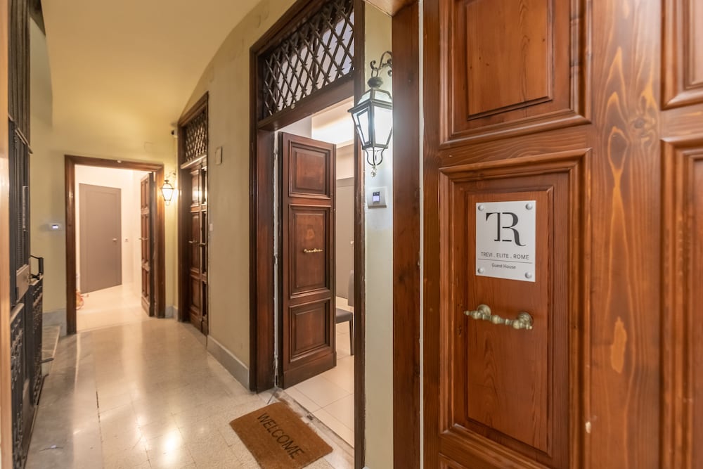 Фото Trevi Elite Rome