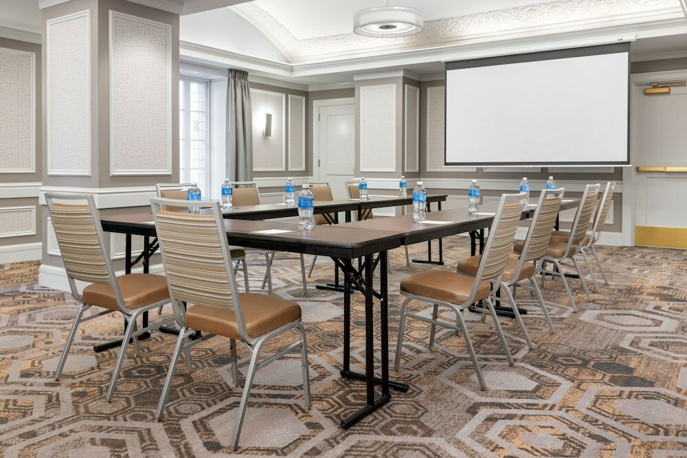 Фото Courtyard by Marriott St. Louis Downtown/Convention Center