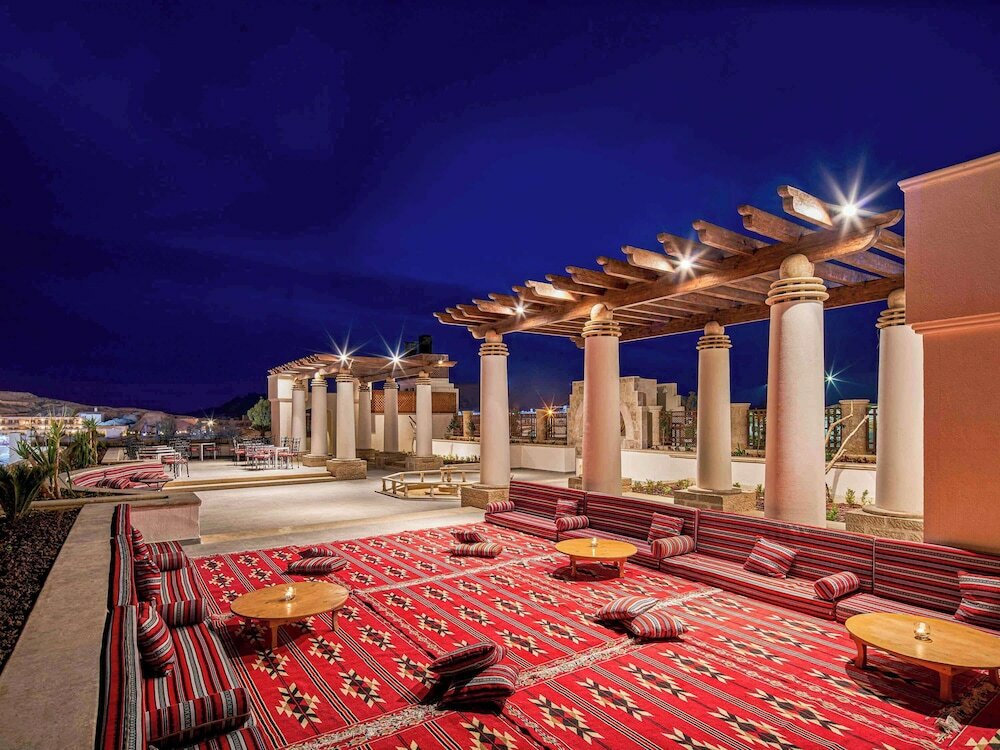 Фото Mövenpick Resort Petra