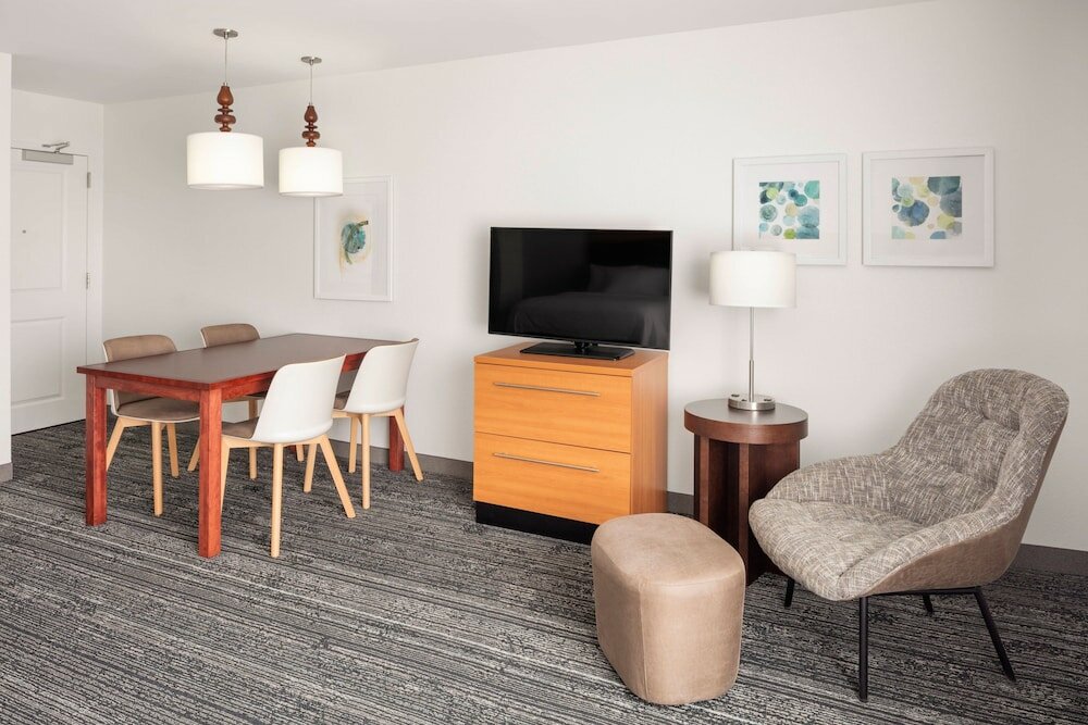 Фото TownePlace Suites by Marriott Bangor